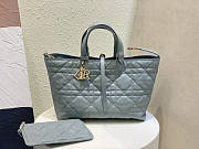 Dior Medium Toujours Bag Gray Macrocannage 28.5 x 21.5 x 19 cm - 2