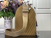 Louis Vuitton LV Beige Pilot Crossbody Bag 20 x 30 x 4 cm - 2