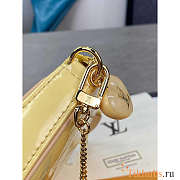 Louis Vuitton LV Mini Pochette Accessoires Banana Fizz Yellow 15.5 x 10.5 x 4 cm - 6