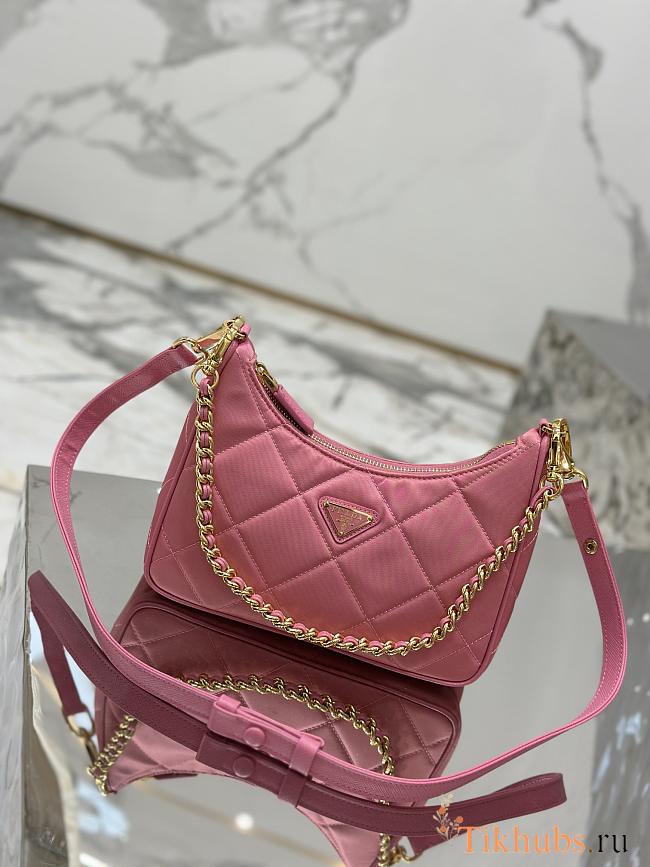 Prada Re-Edition 1995 Chaîne Re-Nylon Mini-bag Pink 22x18x6cm - 1