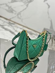 Prada Re-Edition 1995 Chaîne Re-Nylon Mini-bag Green 22x18x6cm - 3