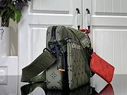 Louis Vuitton LV Trio Messenger Khaki Green Red 25 x 18.5 x 7 cm - 5