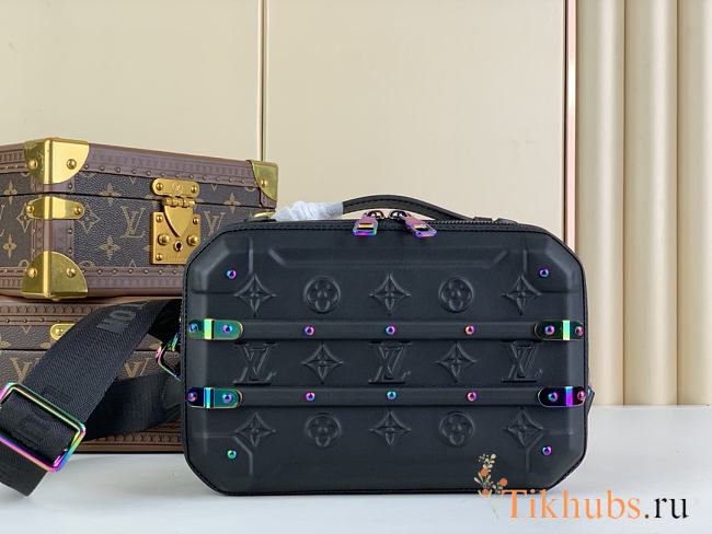 Louis Vuitton LV Future Trunk Black 25 x 15 x 8 cm - 1