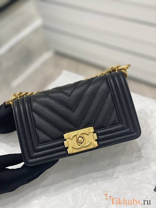 Chanel Small Leboy Chevron Black Caviar Black Gold 20cm - 1