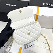 Chanel Flap Bag White Lambskin Gold 19x11x3.5cm - 4