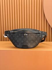 Louis Vuitton LV Discovery Bumbag PM 44 x 15 x 9 cm - 1