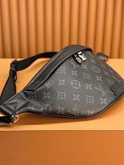 Louis Vuitton LV Discovery Bumbag PM 44 x 15 x 9 cm - 4