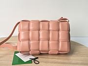 Bottega Veneta Padded Cassette Leather Shoulder Bag Pink 26x18x8cm - 5