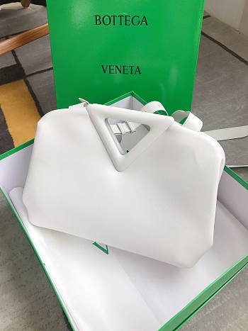 Bottega Veneta The Triangle Bag White 35x26x15cm