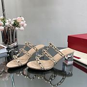 Valentino Garavani Women's Beige Rockstud Sandals 6.5cm - 5