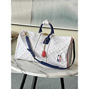 Louis Vuitton LV Keepall Bandoulière 55 White 55x27x22cm - 1