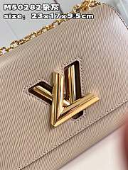 Louis Vuitton LV Twist MM Beige 23 x 17 x 9.5 cm - 4