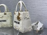 Dior Medium Lady D-Lite Bag White D-Lace 3D Macramé 24 x 20 x 11 cm - 2