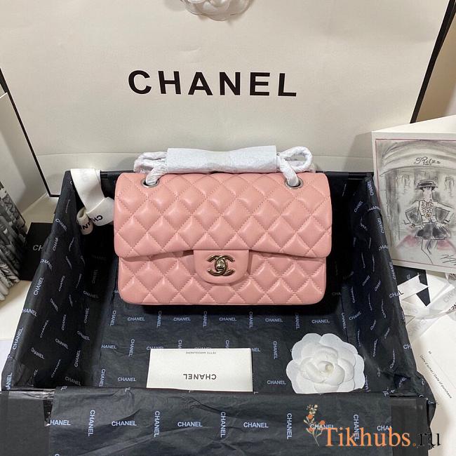 Chanel Flap Bag Light Pink Lambskin Silver 23cm - 1