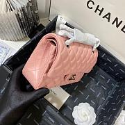 Chanel Flap Bag Light Pink Lambskin Silver 23cm - 2