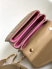 Bvlgari Serpenti Reverse Top Handle Beige 20x14x10cm - 3
