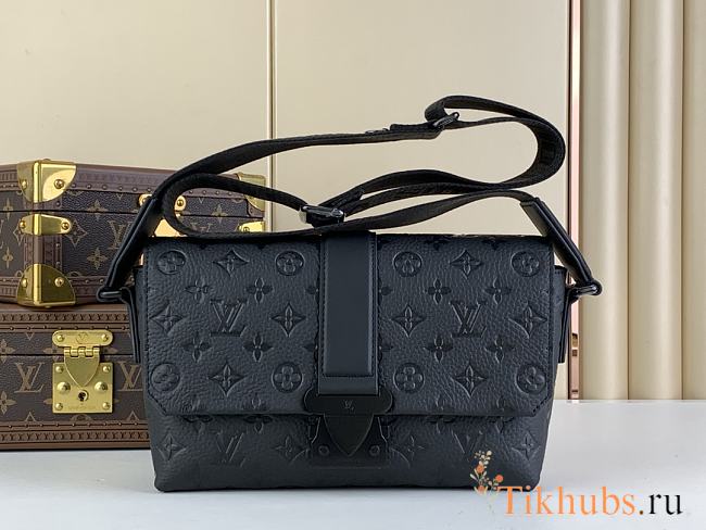 Louis Vuitton LV S-Cape Messenger Black 28 x 16 x 10 cm - 1