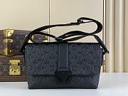 Louis Vuitton LV S-Cape Messenger Black 28 x 16 x 10 cm - 1