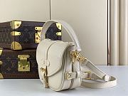 Louis Vuitton LV Saumur BB Epi Safran White 20 x 16 x 7.5 cm - 6