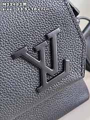 Louis Vuitton LV Fastline Messenger Black 23.5 x 18 x 7 cm - 2