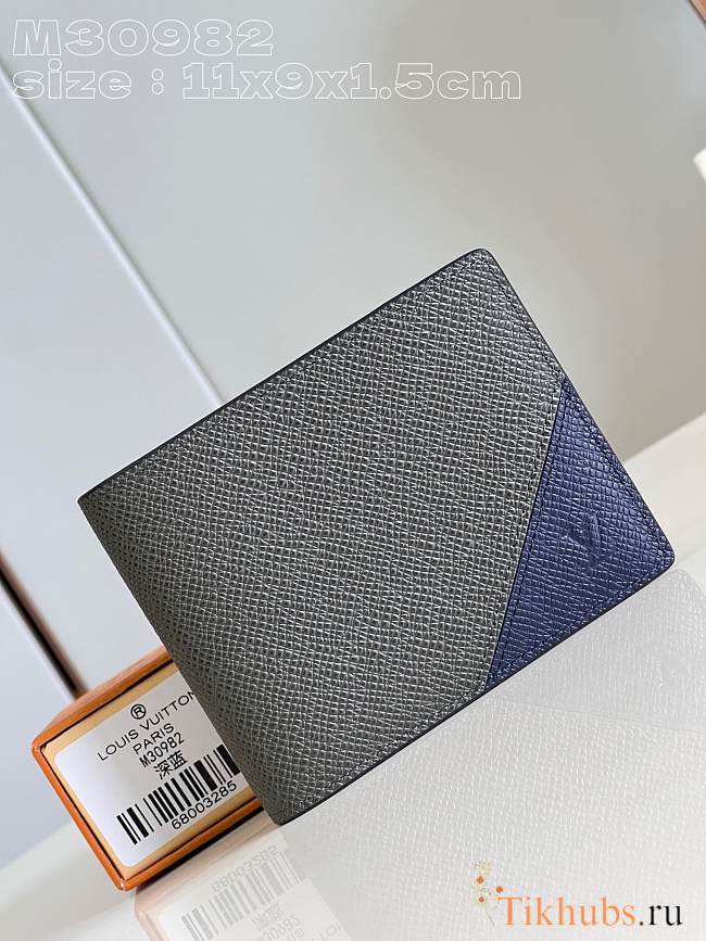 Louis Vuitton LV Multiple Taiga Grey Blue 11.5 x 9 x 1.5 cm - 1