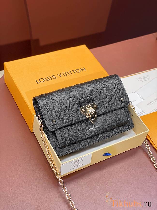 Louis Vuitton LV Vavin Chain Bag Black 19 x 12.5 x 4 cm - 1