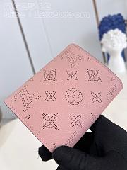 Louis Vuitton LV Iris Compact Wallet Rose Jasmin 12 x 9.5 x 3 cm - 3