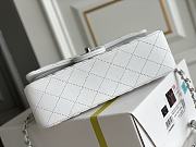 Chanel Flap Bag White Lambskin Silver 23cm - 5