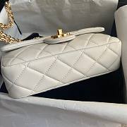 Chanel Small Flap With Top Handle White 21x13x8cm - 3