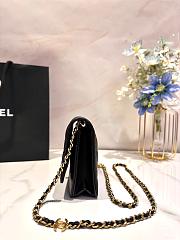 Chanel 23k WOC Black Caviar 19x12cm - 2