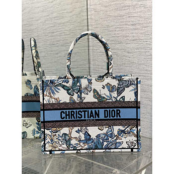 Dior Medium Book Tote White Blue Multicolor Mexico Embroidery 36 x 27.5 x 16.5 cm