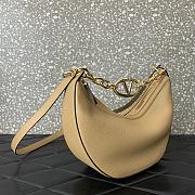 Valentino Garavani Guitar Rockstud Hobo Bag Beige 29x23x11cm - 4