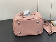 Louis Vuitton LV Blossom PM Pink 20 x 20 x 12.5 cm - 5