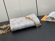 Louis Vuitton LV Pochette Coussin Cream 20x14x8cm - 4