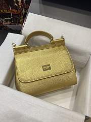 Dolce & Gabbana Medium Sicily Handbag In Dauphine Leather Gold 25x20x12cm - 1