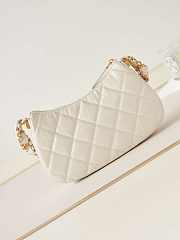 Chanel 23K Hobo Bag Lambskin Gold Metal White 23.5x13.5x5.3cm - 4