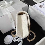 Chanel Flap Bag 2.55 Reissue White 20cm - 6