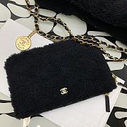 Chanel Handbag 22 Black Shearling 35x37x7cm - 4