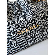 Chanel Velvet Camellia Quilted Chanel 22 Black White 39x42x8cm - 2