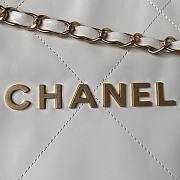 Chanel 22 Handbag White 30x45x8cm - 2