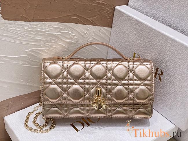 Dior Mini Miss Bag Cannage Gold 21 x 11.5 x 4.5 cm - 1