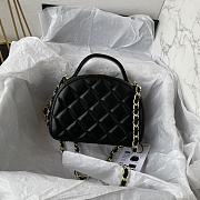 Chanel 23C Quilted Half Moon Vanity Black Lambskin 16x12x6cm - 3