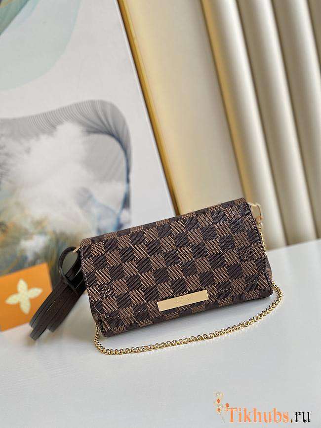 Louis Vuitton LV Small Favorite Damier 24x14x4cm - 1