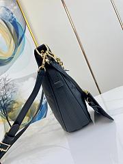 Louis Vuitton LV Loop Bag Hobo Black 38 x 26 x 10 cm - 4