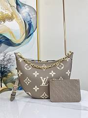 Louis Vuitton LV Loop Bag Hobo Gray Cream 38 x 26 x 10 cm - 1