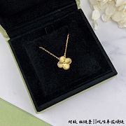 Van Cleef Arpels Gold Necklace 02 - 4