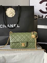 Chanel Flap Bag Green Lambskin Bell 13x20x7cm - 1