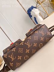 Louis Vuitton LV Backpack Excursion PM Monogram 21 x 23 x 10 cm - 4