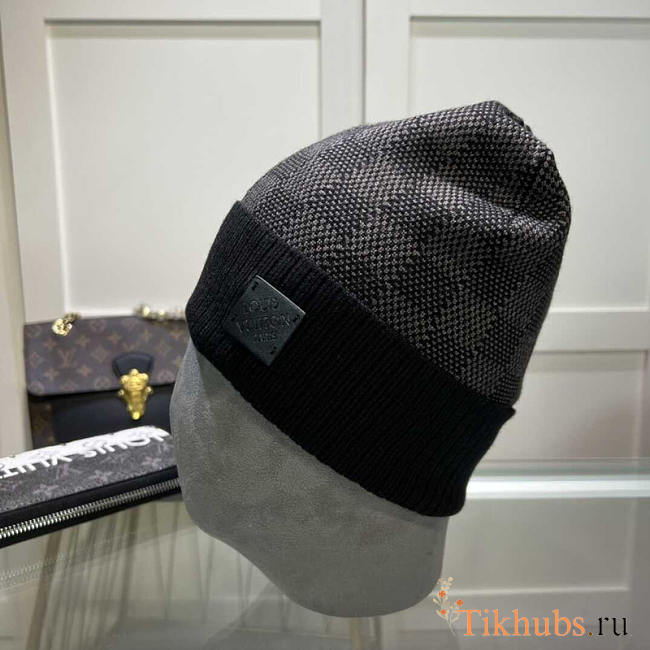 Louis Vuitton LV Petit Damier Hat Grey - 1