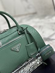 Prada Multi-pocket Leather Tote Bag Green 24.5x14x8cm - 5